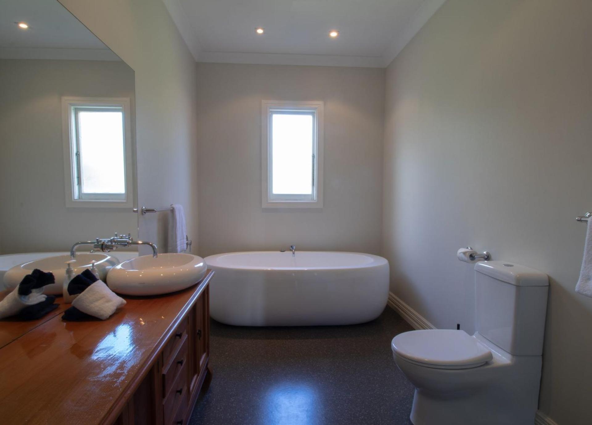 Fabulous In Fitzroy - Seconds To Fitzroy Beach New Plymouth Exterior photo